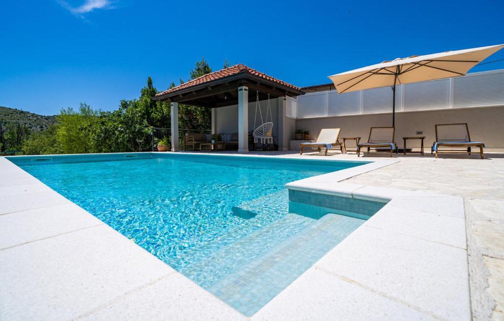 Villa Doli - Lovely Holiday Home With Private Pool Exterior photo