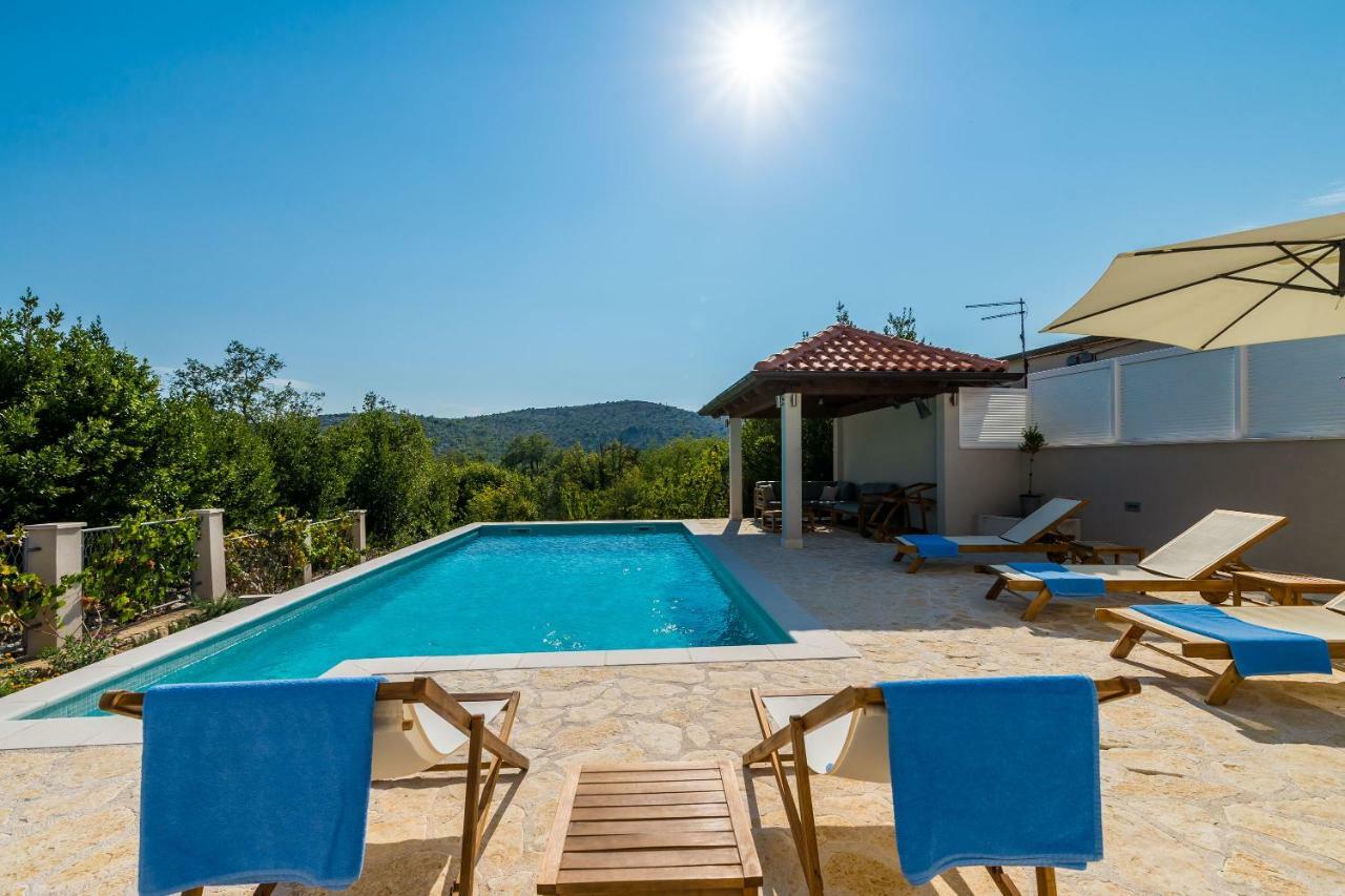 Villa Doli - Lovely Holiday Home With Private Pool Exterior photo