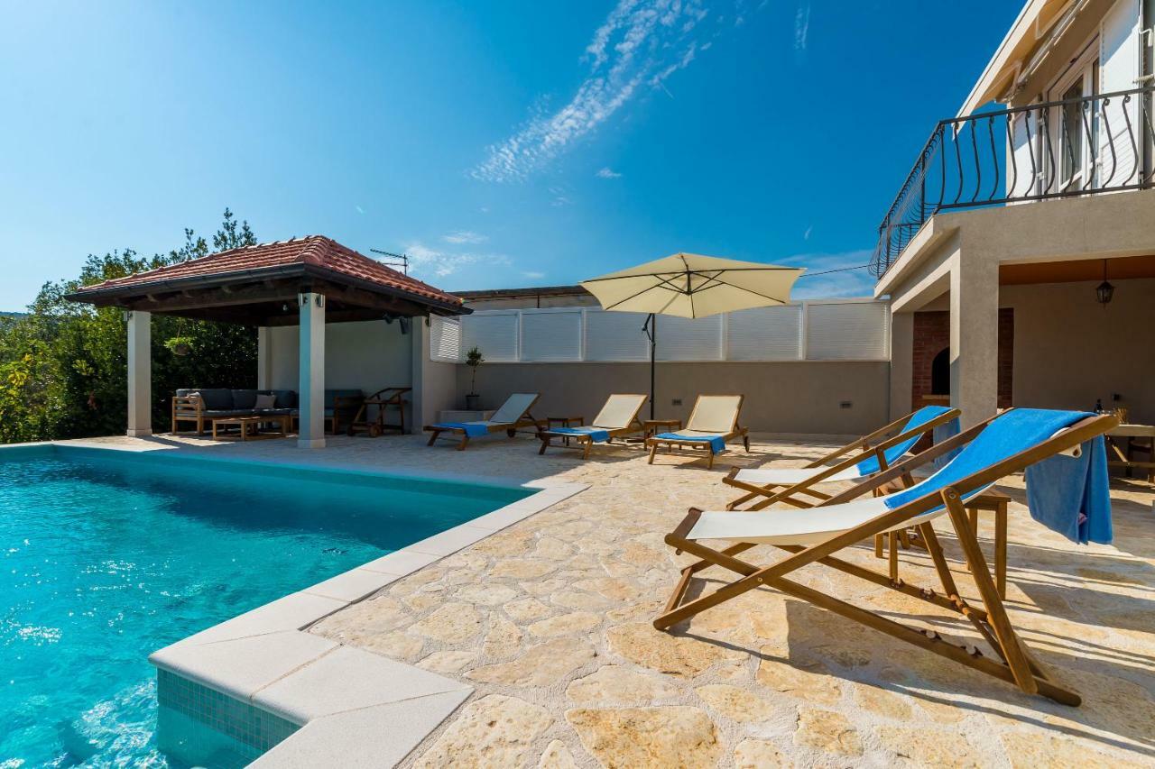 Villa Doli - Lovely Holiday Home With Private Pool Exterior photo