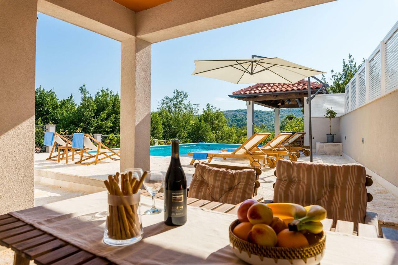 Villa Doli - Lovely Holiday Home With Private Pool Exterior photo